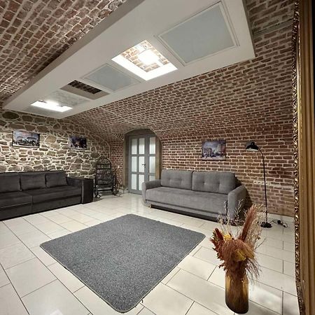 2Х Кім-Й Loft На Площі Філармонії By Willox Appartement Tsjernivsi Buitenkant foto