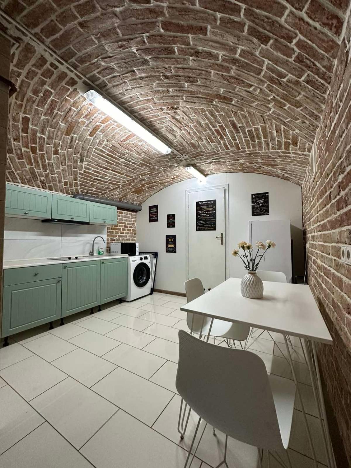 2Х Кім-Й Loft На Площі Філармонії By Willox Appartement Tsjernivsi Buitenkant foto